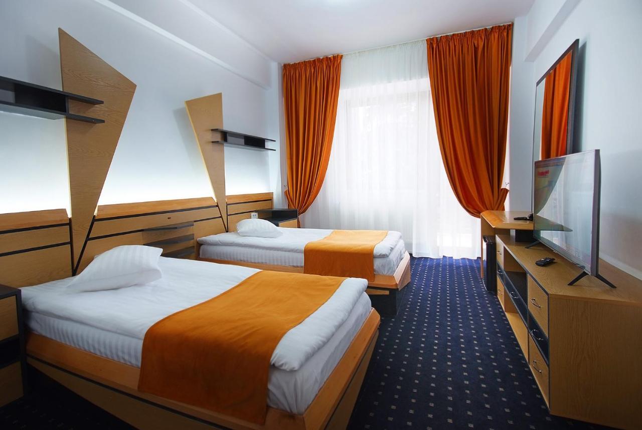 Complex Panoramic Hotel Slănic-Moldova Buitenkant foto