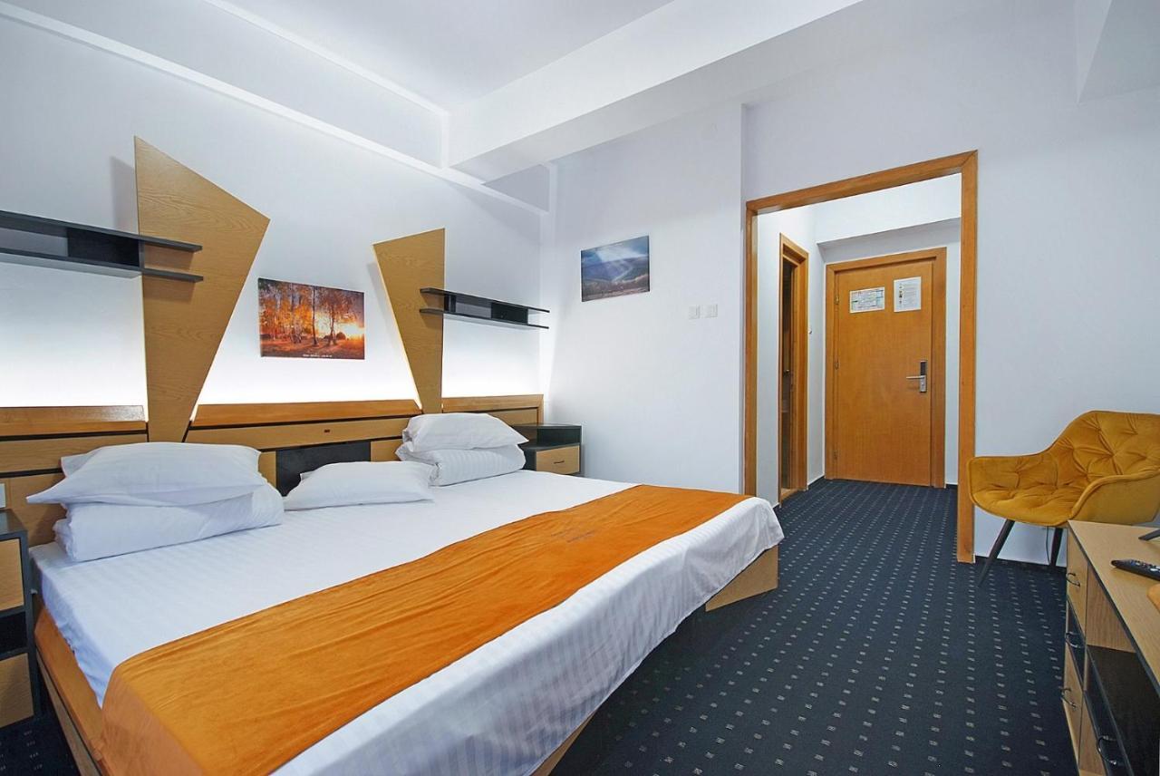 Complex Panoramic Hotel Slănic-Moldova Buitenkant foto