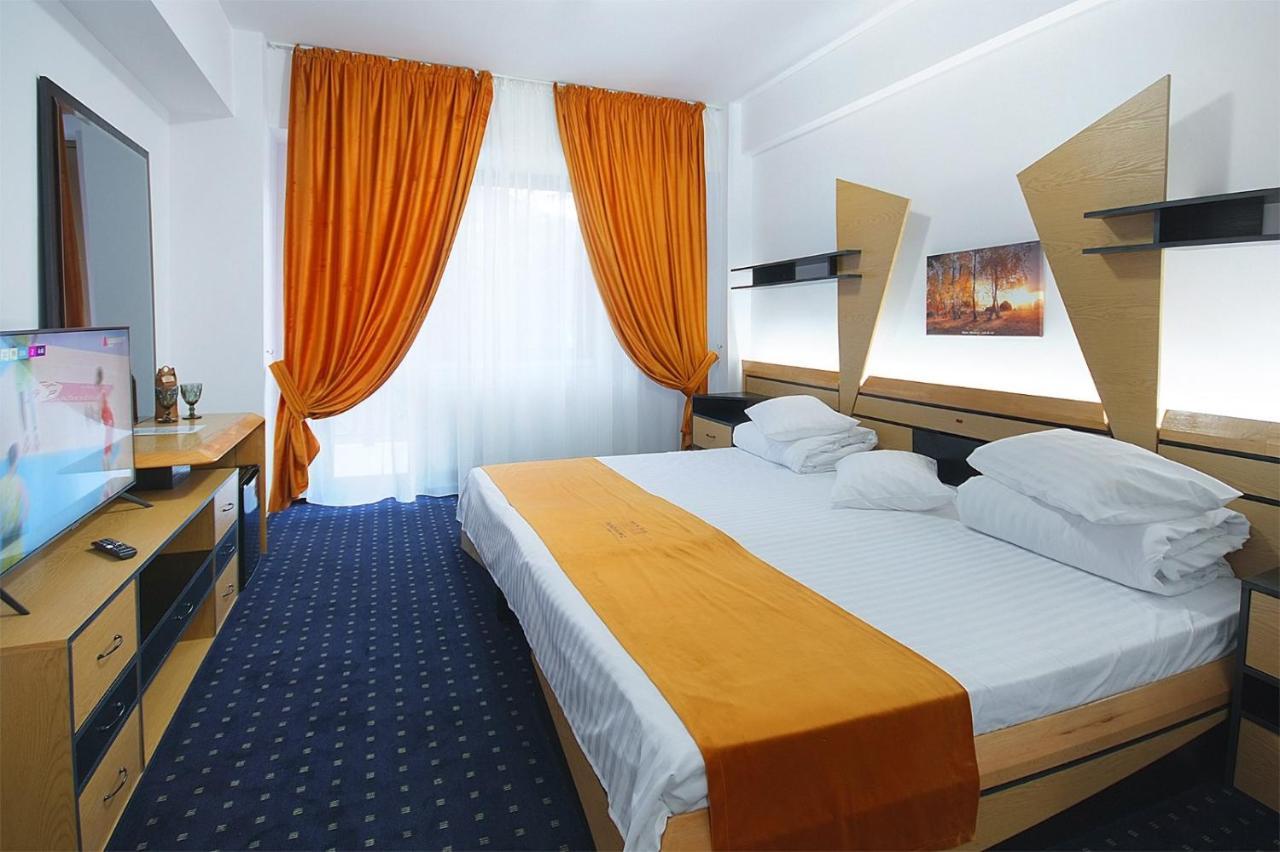 Complex Panoramic Hotel Slănic-Moldova Buitenkant foto