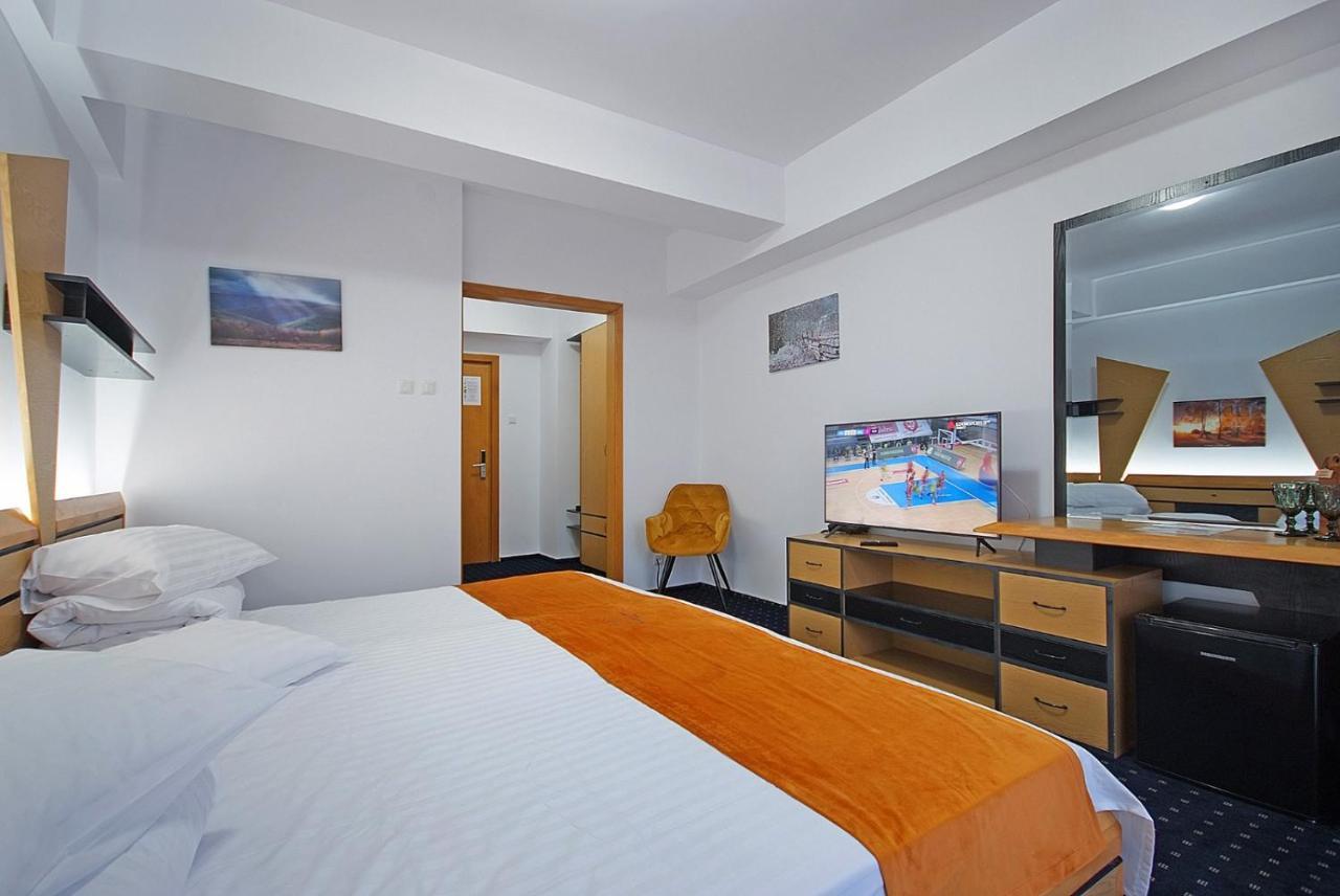 Complex Panoramic Hotel Slănic-Moldova Buitenkant foto